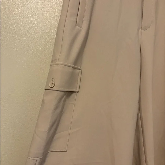 Chicos Wide-Leg Cargo Pants Size 2R - Picture 5 of 9